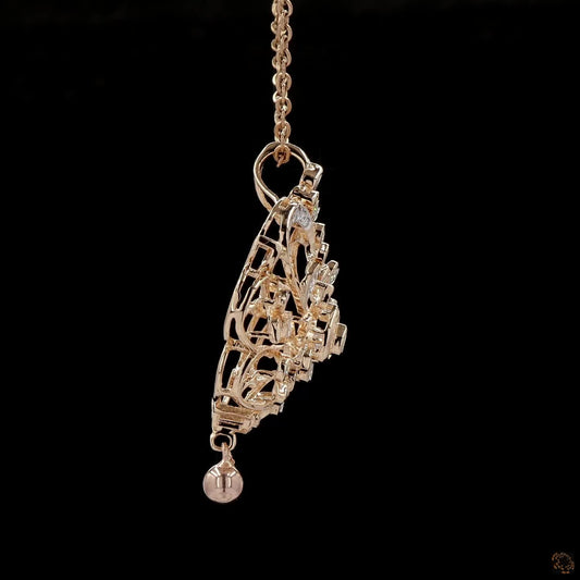Diamond Pendant in 18KT Yellow Gold