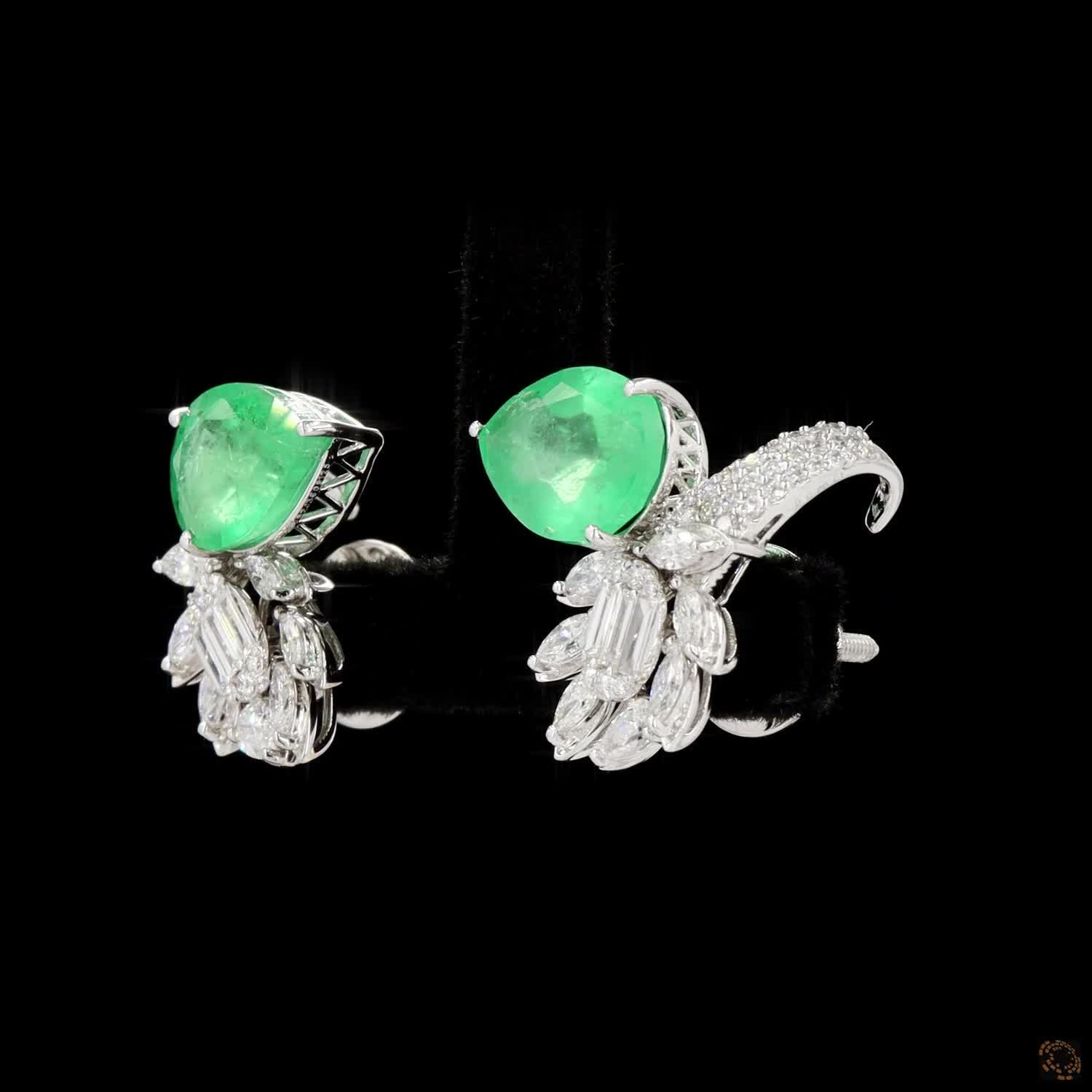 Emerald Diamond Earrings in 18KT White Gold