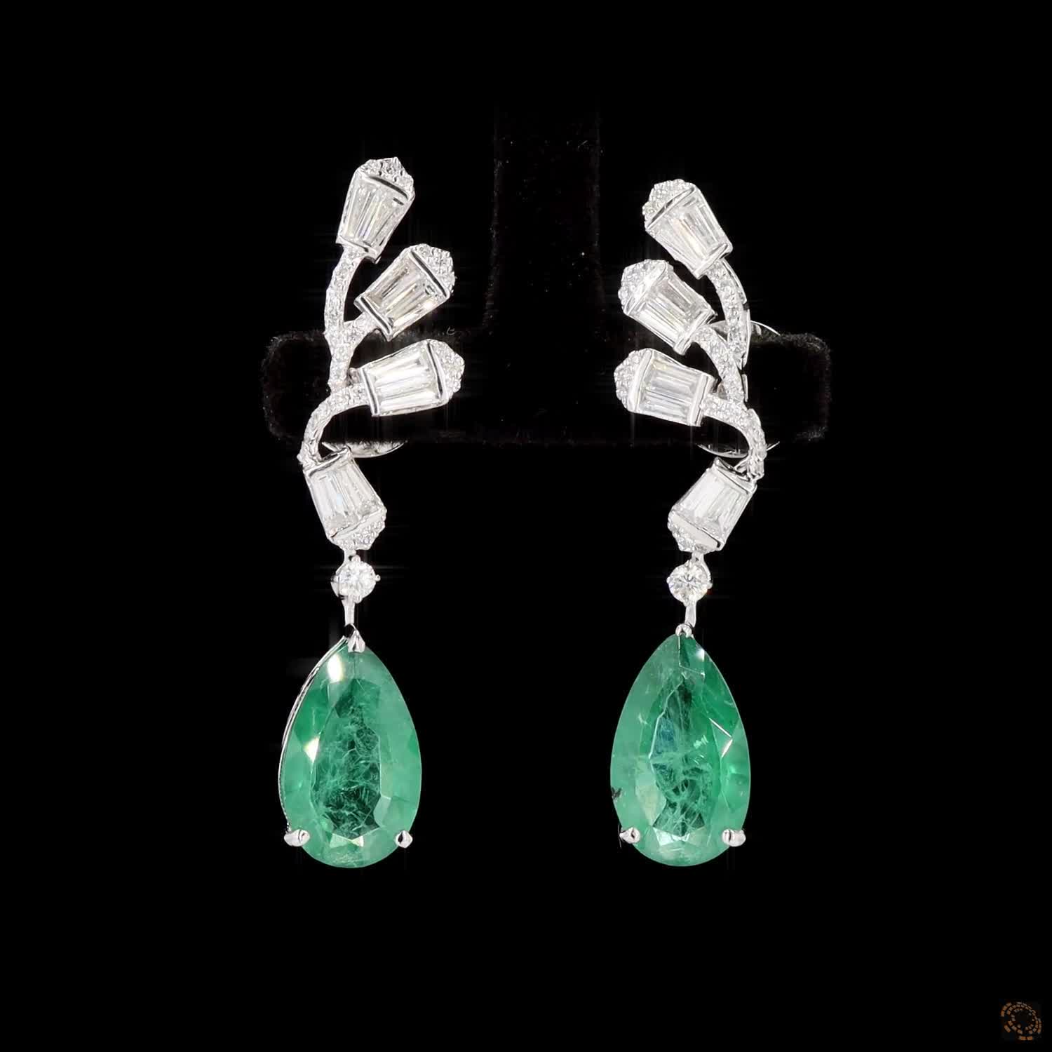 Emerald Diamond Earrings in 18KT White Gold