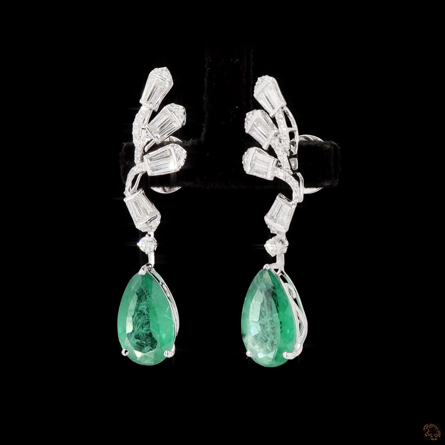 Emerald Diamond Earrings in 18KT White Gold