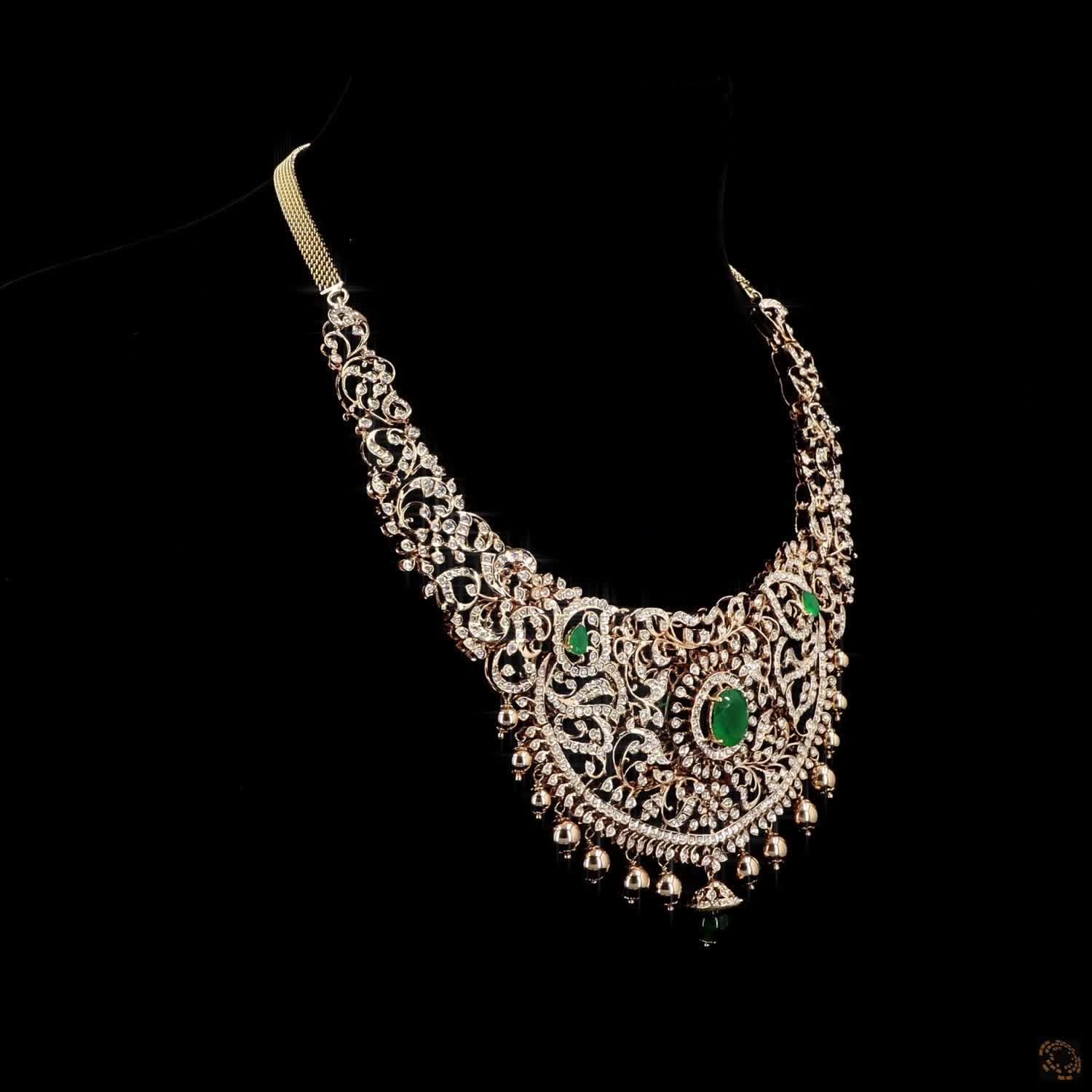 Emerald Diamond Necklace in 18KT Yellow Gold