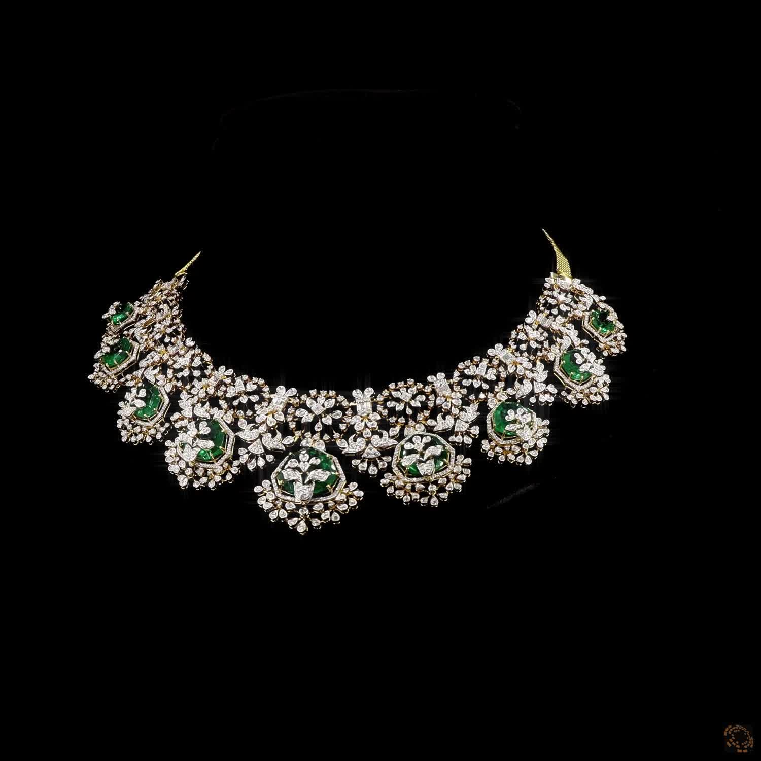 Emerald Diamond Necklace in 18KT Yellow Gold
