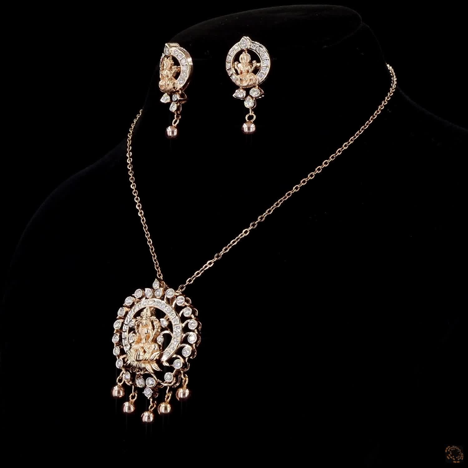 Diamond Pendant Set in 18KT Yellow Gold