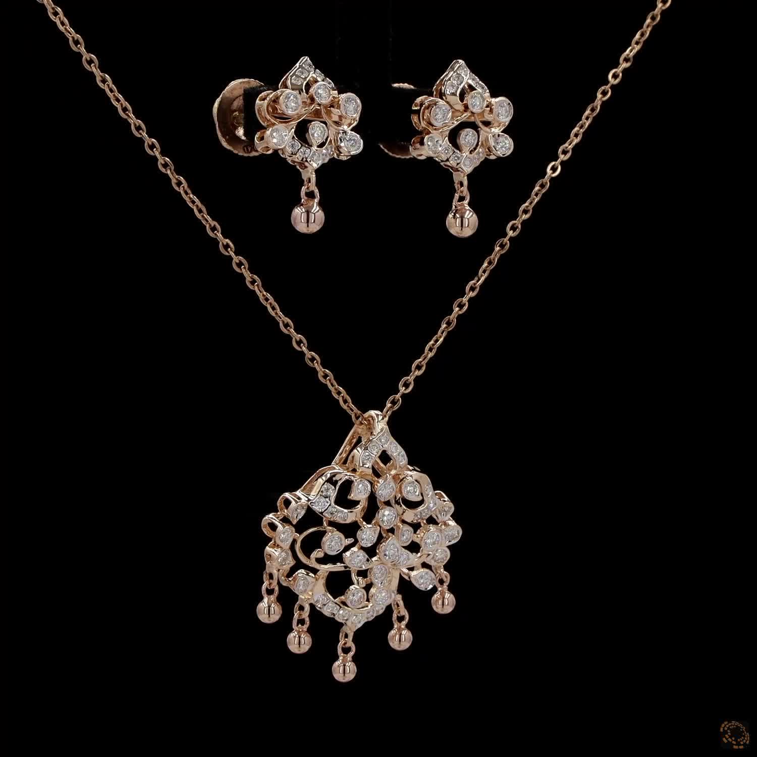 Diamond Pendant Set in 18KT Yellow Gold