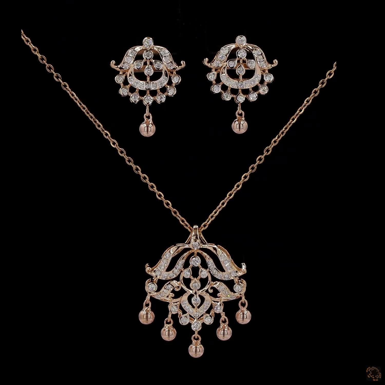 Diamond Pendant Set in 18KT Yellow Gold