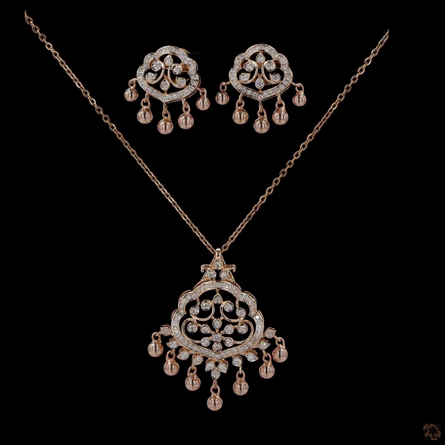 Diamond Pendant Set in 18KT Yellow Gold