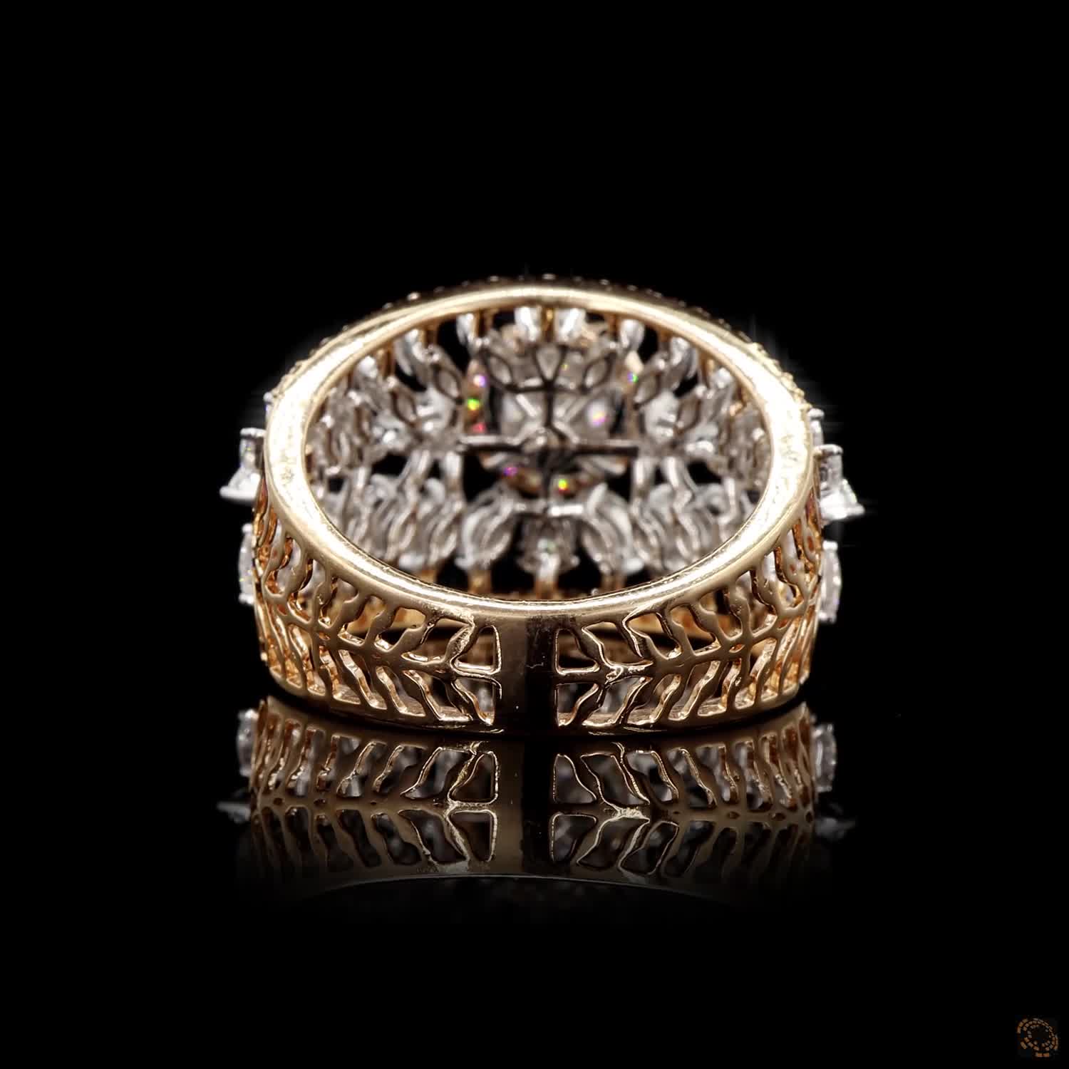 Diamond Ring in 18KT Yellow Gold