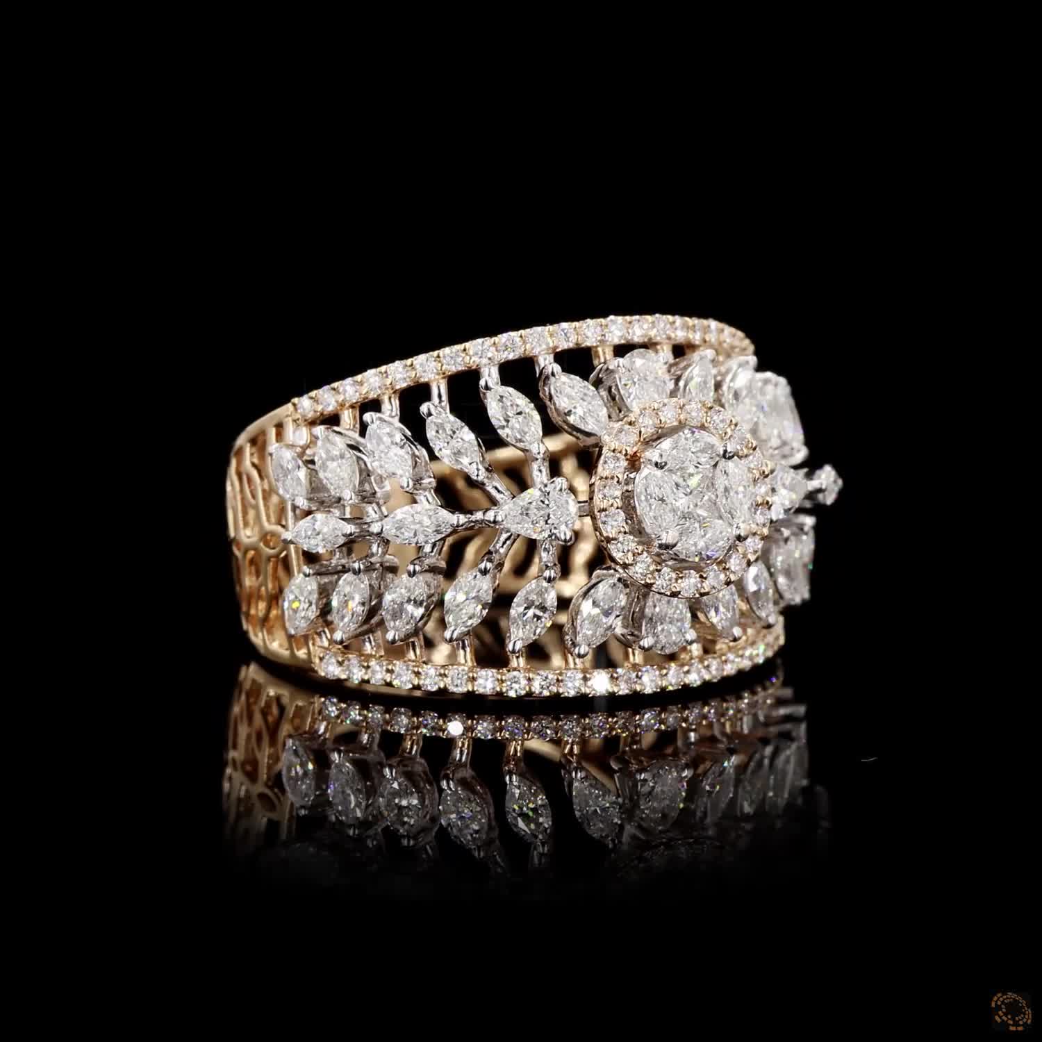 Diamond Ring in 18KT Yellow Gold