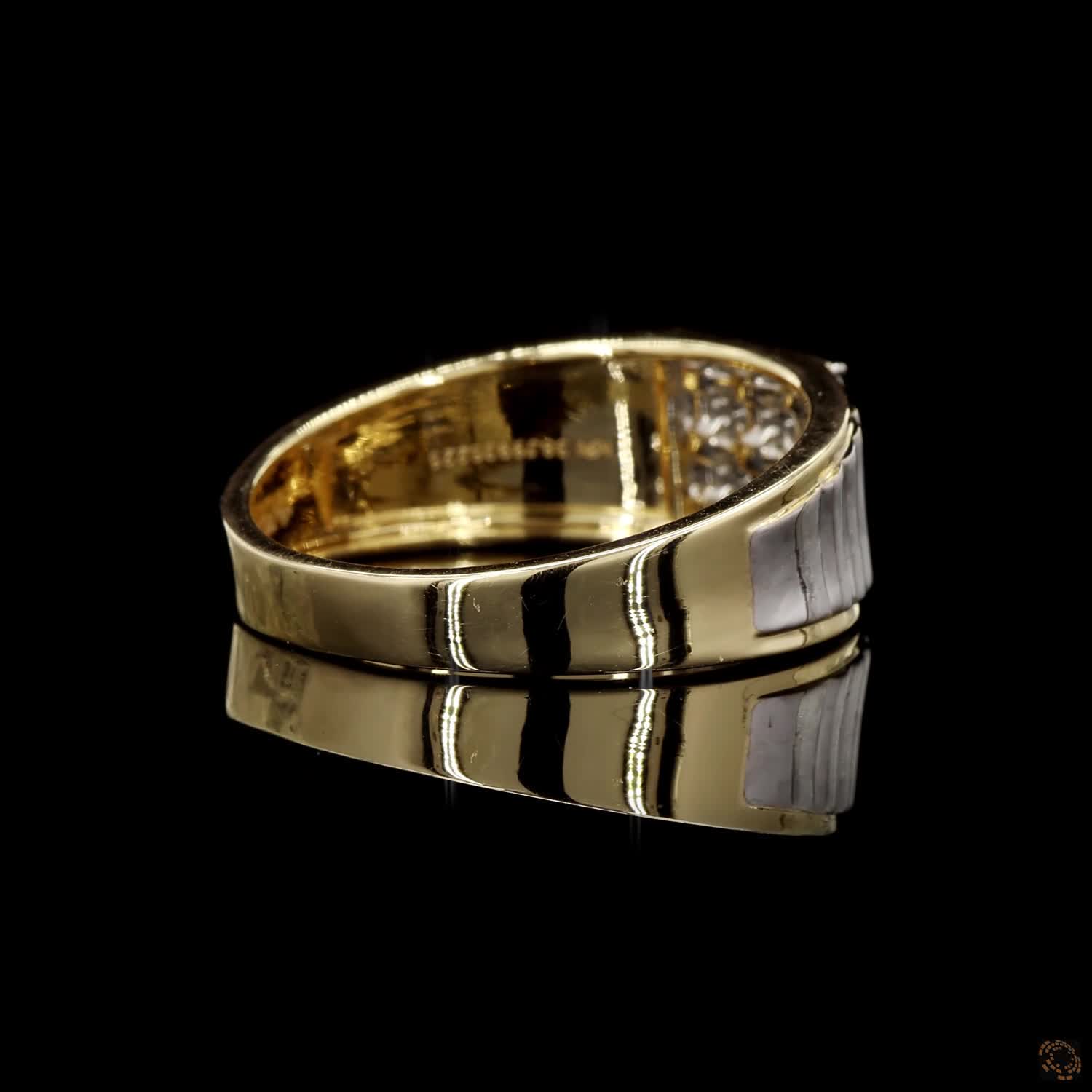 Diamond Ring in 18KT Yellow Gold