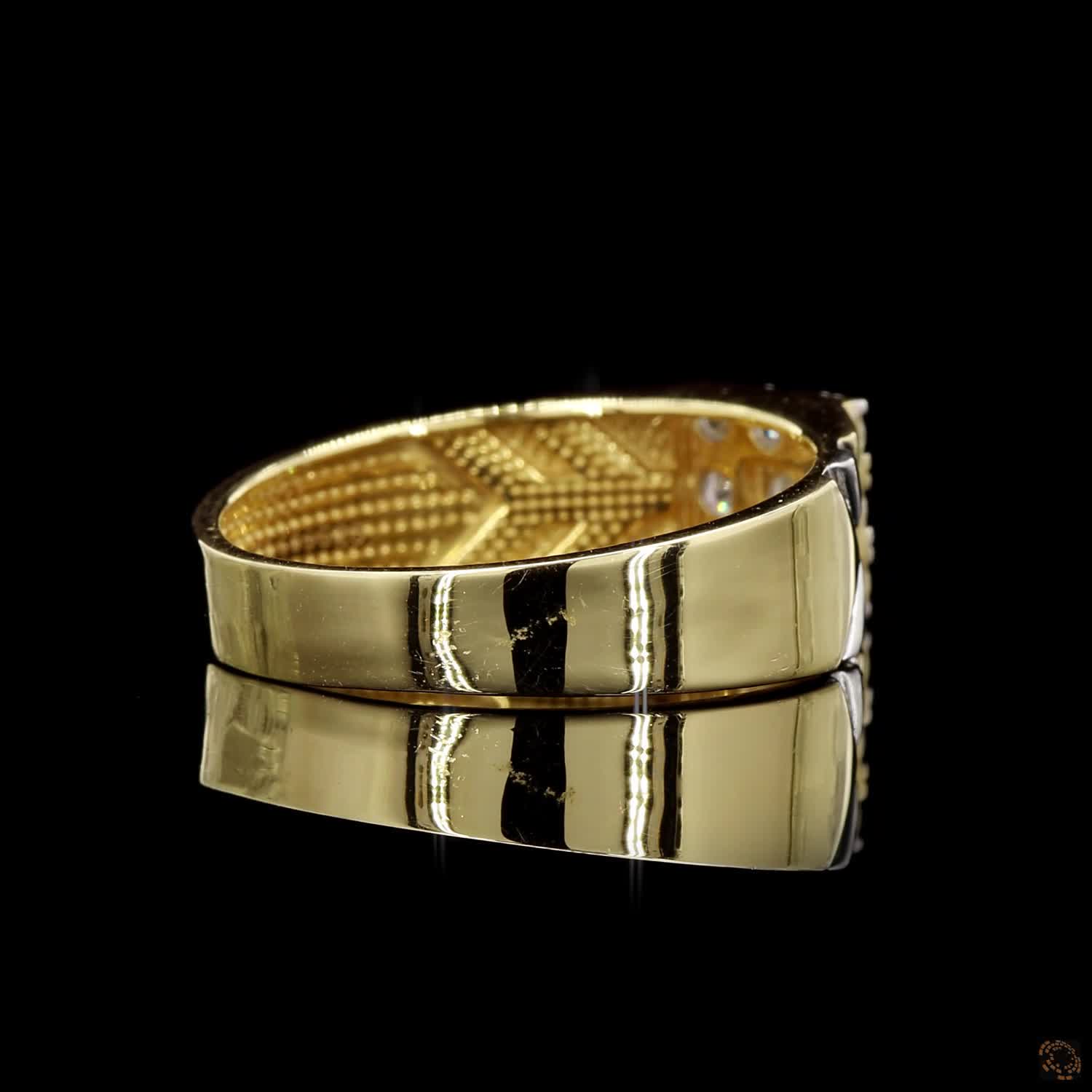 Diamond Ring in 18KT Yellow Gold